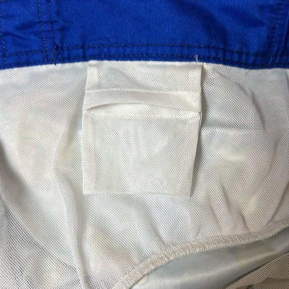 Surfing Superman tropical theme board shorts front tie lined Velcro closure - Picture 6 of 7